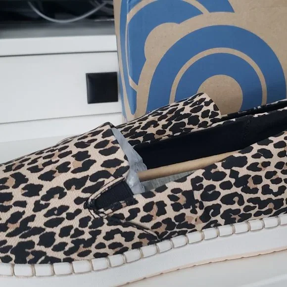 NWT: Clarks Women's Step Glow Jade Loafer Flat, Leopard Print  Size 9W - Picture 5 of 9